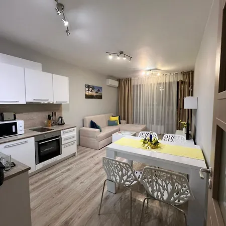 Alba - Seaview Luxury Апартаменти